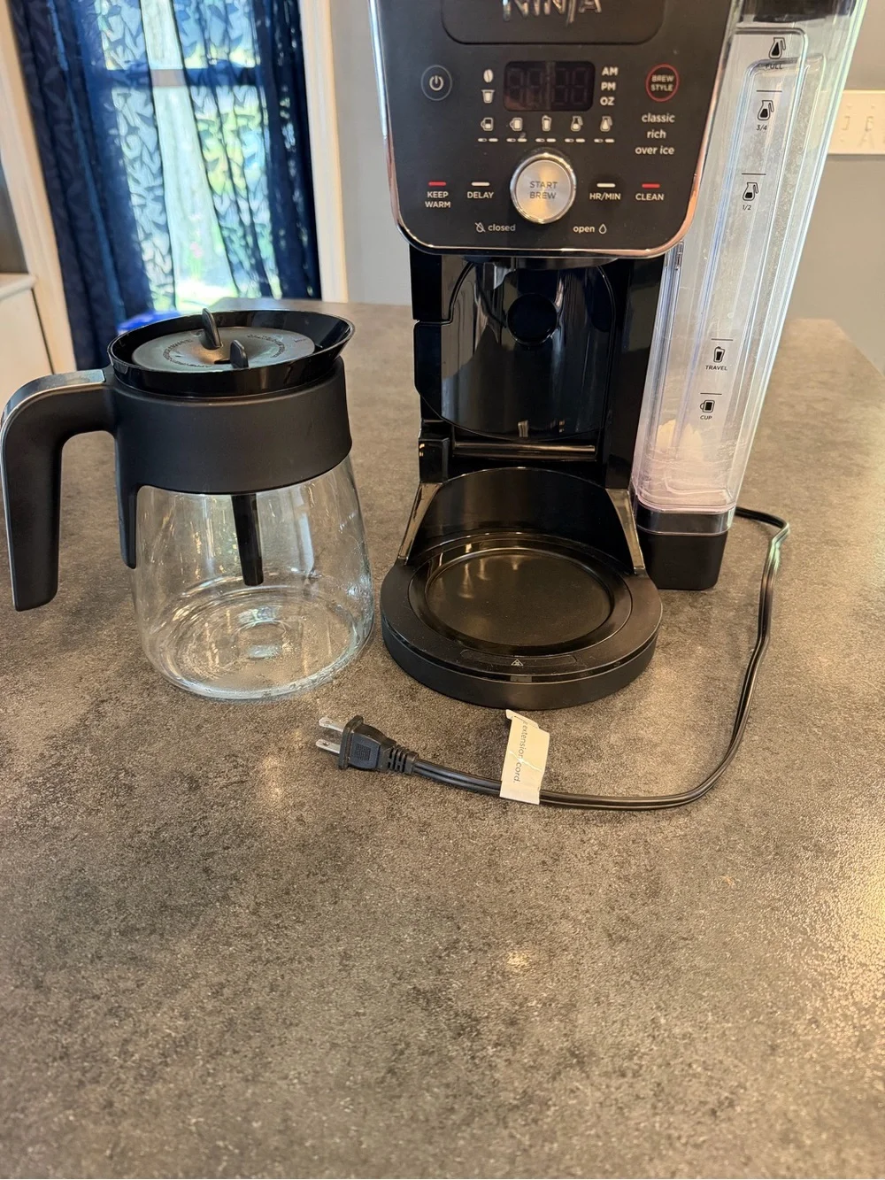 Ninja Coffee Maker - Black with Transparent Reservoir and Glass Carafe